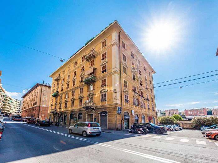 Appartamento quadrilocale in affitto in Via Giovanni Torti, San Fruttuoso, Genova