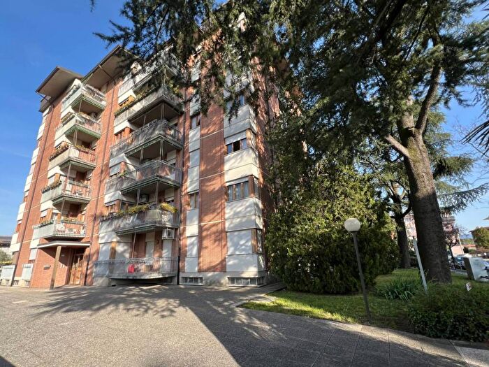 Appartamento quadrilocale in affitto in Via Cossar, Centro, Gorizia