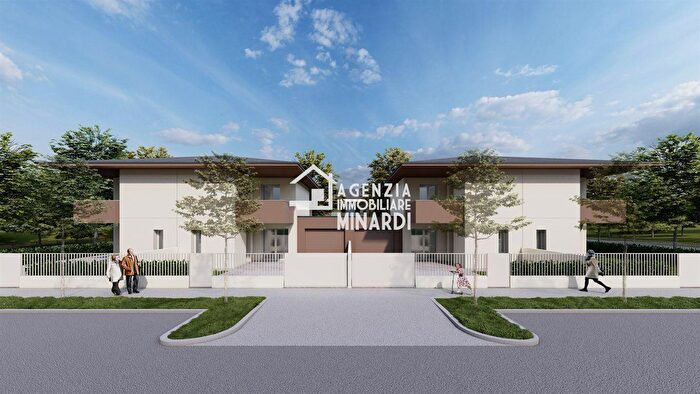 Casa quadrilocale in vendita in Via Romagnoli, Faenza