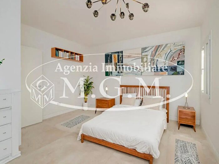 Appartamento con 5 locali in vendita in Bientina