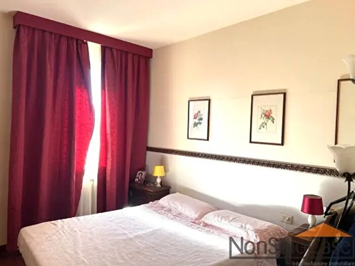 Appartamento trilocale in vendita in Via Petrone, Montale