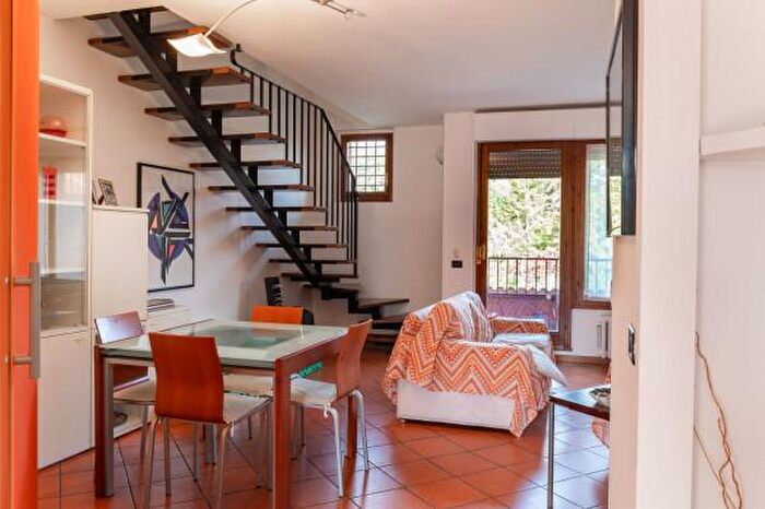 Appartamento quadrilocale in vendita in Via Tevere, Lainate