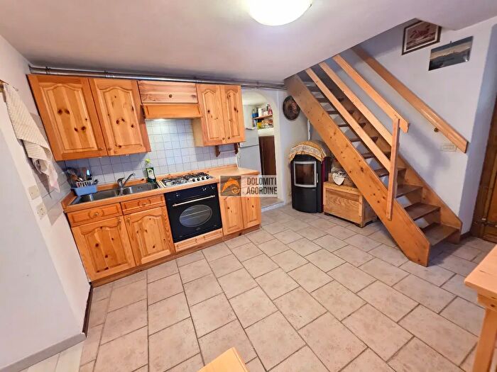 Casa quadrilocale in vendita in Via coi, Cencenighe Agordino