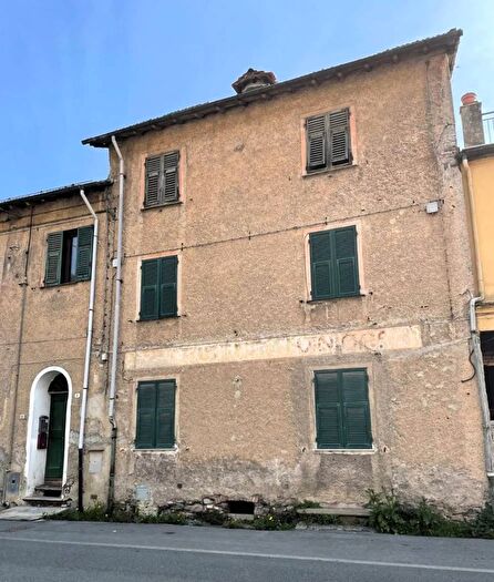 Appartamento trilocale in vendita in Corso Trento E Trieste Ronco Scrivia, Ronco Scrivia