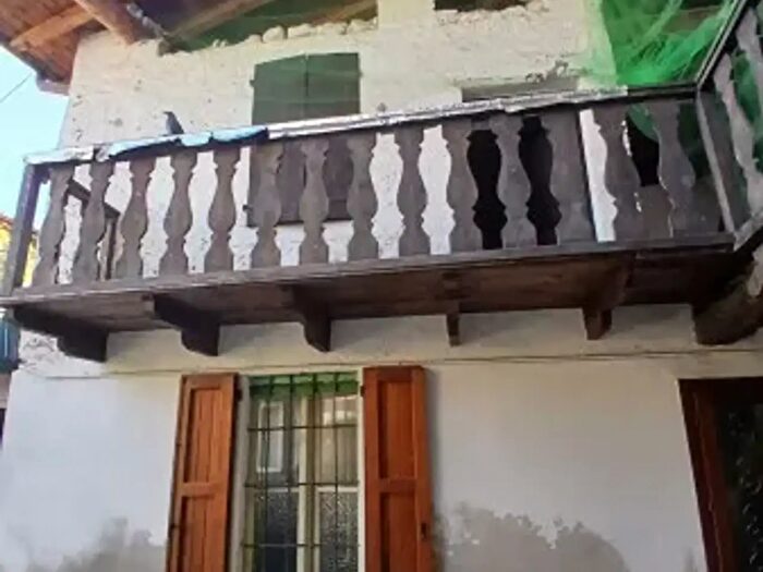 Casa bilocale in vendita in Via Fratelli Calvi, Mapello