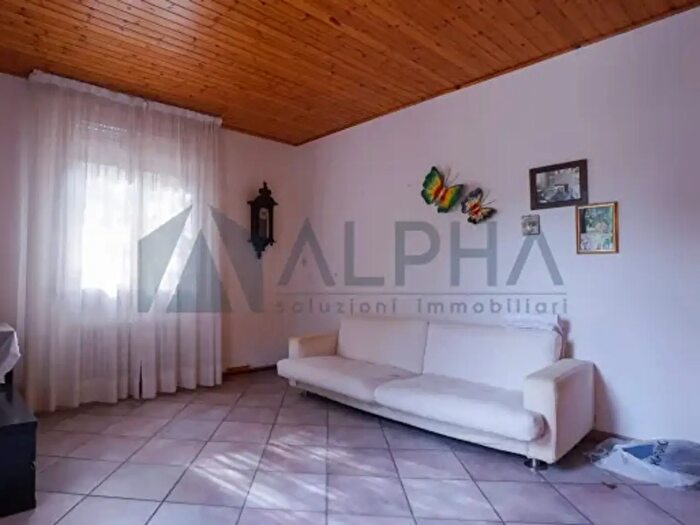 Casa con 6 locali in vendita in Via Piangipane, Ravenna