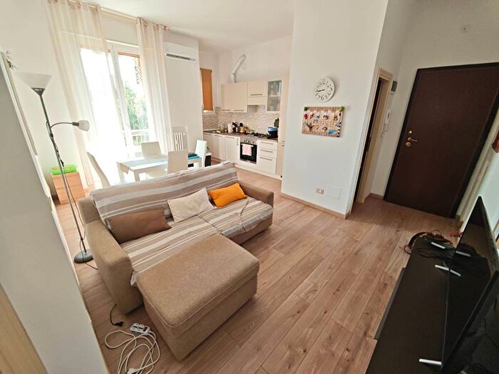 Appartamento trilocale in affitto in Via Sardegna, Mazzini Fossolo, Bologna