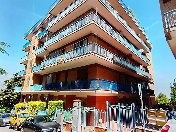 Appartamento trilocale in vendita in Via Arenazze, Chieti