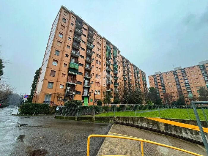 Appartamento trilocale in vendita in Via Eugenio Curiel, Corsico