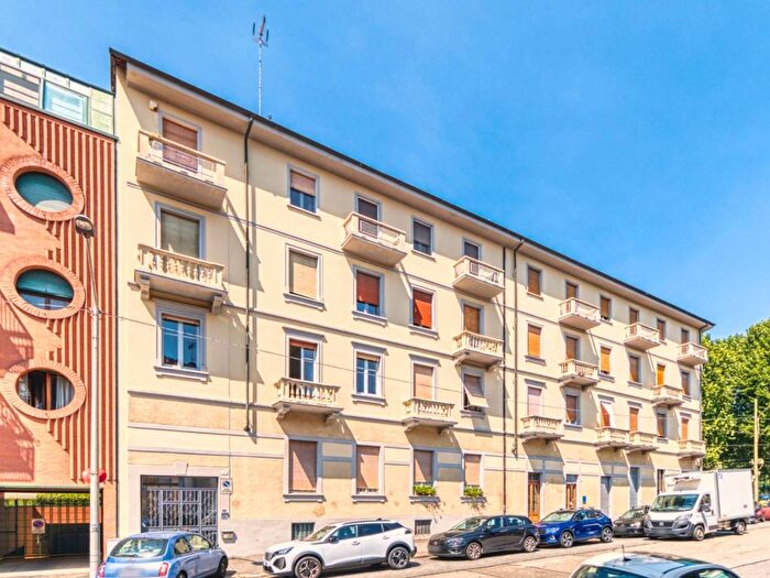 Appartamento quadrilocale in affitto in Via Metastasio, Sassi, Torino