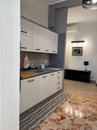 Appartamento bilocale in affitto in Viale Emilio Caldara, Quadronno Crocetta, Milano
