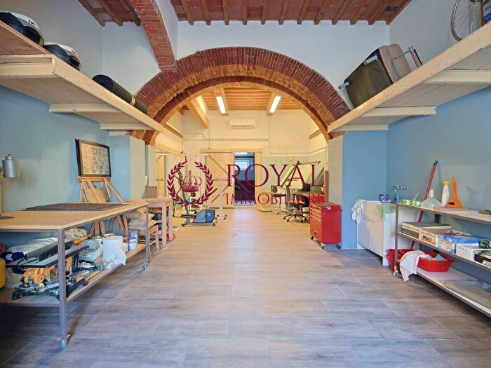 Casa bilocale in vendita in Via Santa Vigilia, Pontino Bastia, Livorno