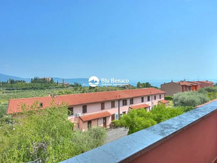 Casa con 5 locali in vendita in Via Raffaello, Toscolano Maderno