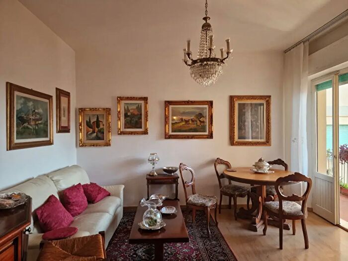 Appartamento trilocale in vendita in Sinalunga