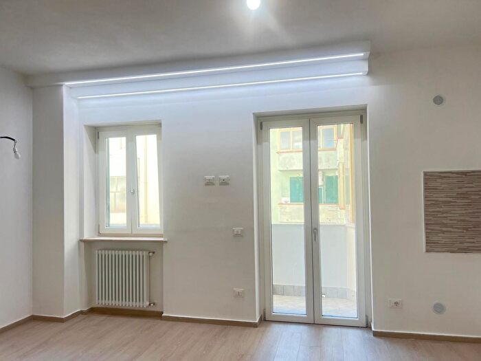 Appartamento bilocale in vendita in Via Giacomelli, Follonica