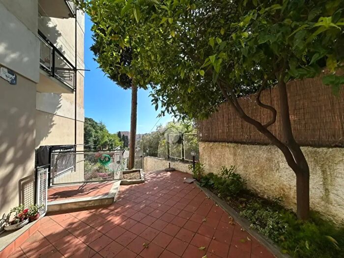 Appartamento trilocale in vendita in Corso Europa, Genova