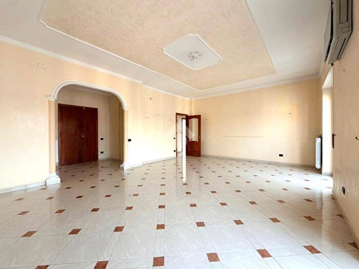 Appartamento con 5 locali in affitto in Via Giovanni Papini, San Giorgio a Cremano