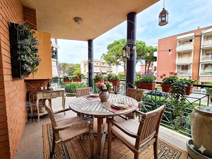 Appartamento quadrilocale in vendita in Via Nino Bixio, Albenga