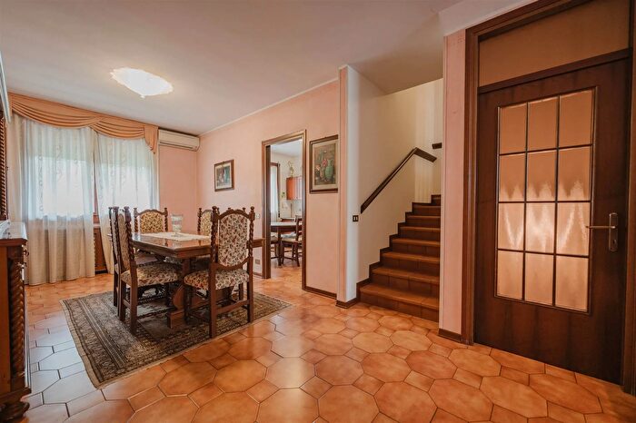 Casa con 6 locali in vendita in Via Albinoni Montegrotto Terme, Montegrotto Terme