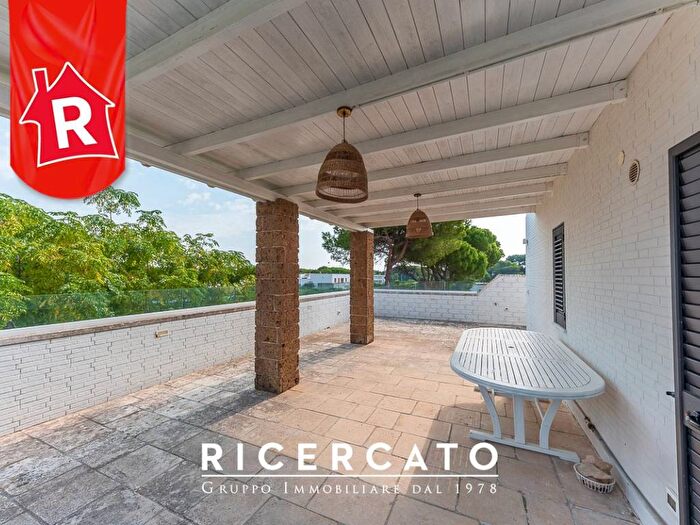 Casa quadrilocale in vendita in Piazzetta Iris, Conca Specchiulla, Otranto