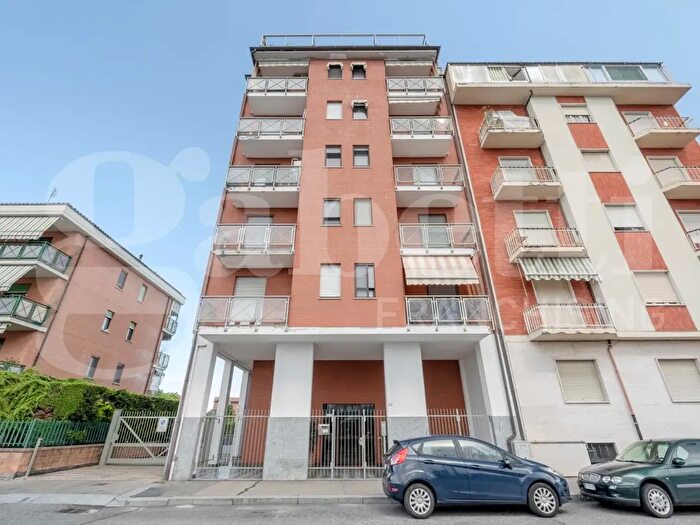 Appartamento bilocale in vendita in Via Emilio De Marchi, Torino