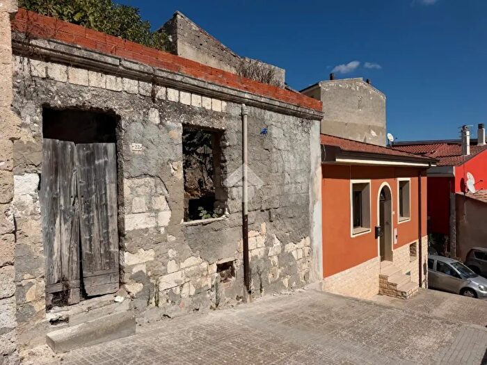 Casa bilocale in vendita in Via Amsicora, Ossi