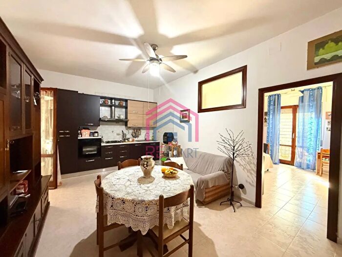 Appartamento trilocale in vendita in Via San Giacomo, Nettuno