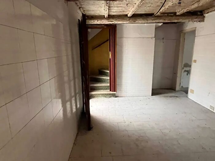 Appartamento con 5 locali in vendita in Via Modena, Ferrara