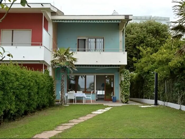 Casa trilocale in affitto in Via Padova, Jesolo