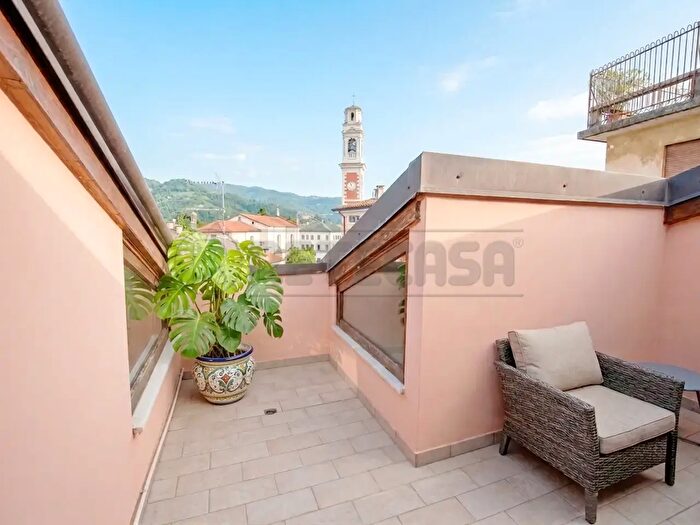 Appartamento con 5 locali in vendita in Via Camillo Benso Conte di Cavour, Cornedo Vicentino