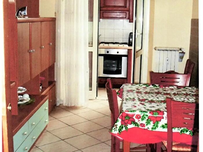 Appartamento quadrilocale in vendita in Via Giacinto Menotti Serrati, Terni