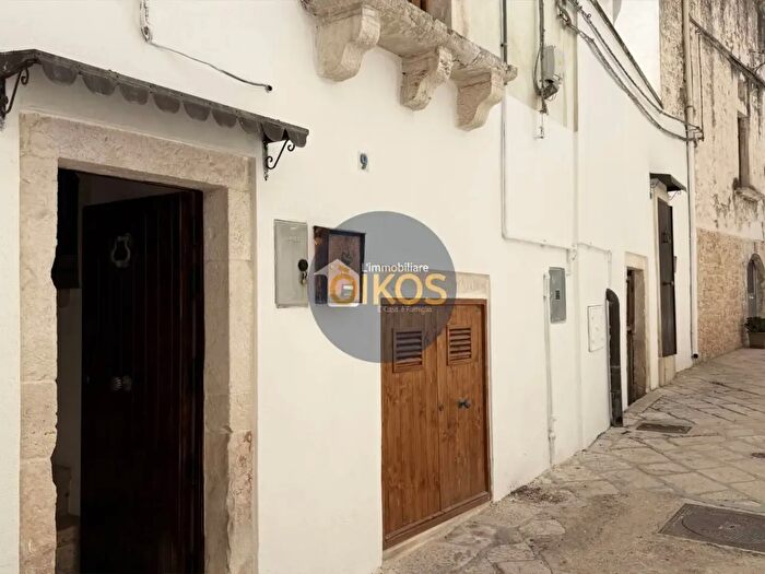 Casa con 9 locali in vendita in Via Don Giovanni Bosco, Castellana Grotte