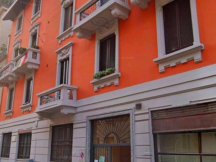 Appartamento bilocale in affitto in Via Jacopo Dal Verme, Isola, Milano