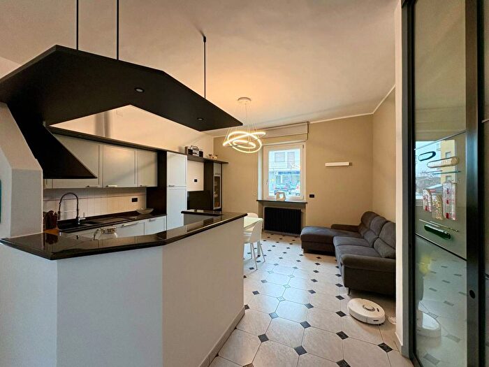 Appartamento trilocale in affitto in Corso Giovanni XXIII, Centro, Busca