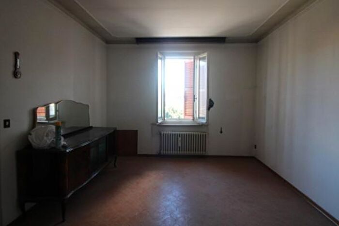 Casa con 6 locali in vendita in Viale Trieste, Jesi