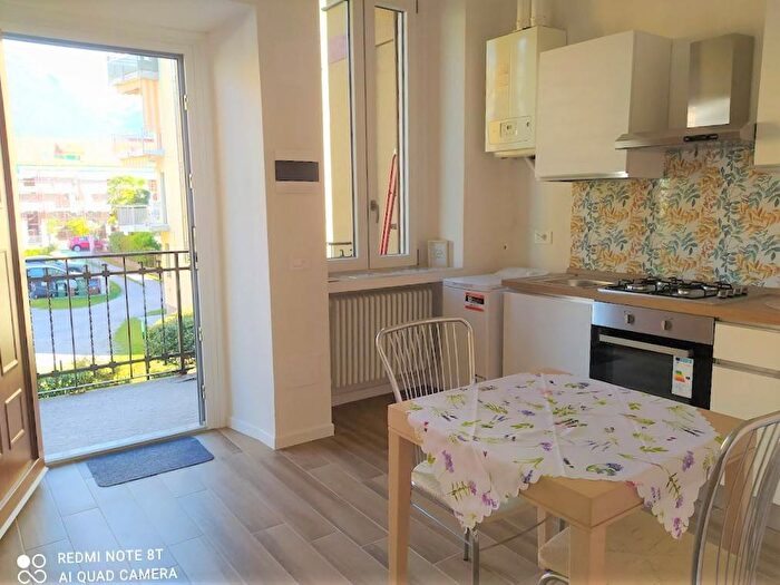 Appartamento bilocale in affitto in Piazza Geo Chavez, Centro, Domodossola