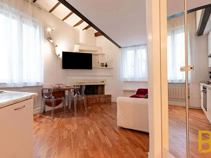 Appartamento monolocale in affitto in Via Lodovico Muratori, Milano