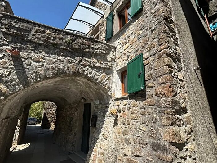Casa con 6 locali in vendita in Via Sasseta, Zignago