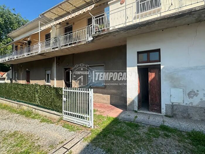 Appartamento quadrilocale in vendita in Via Piave, Barlassina