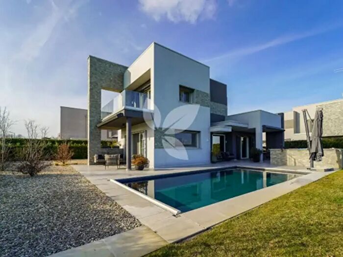 Casa quadrilocale in vendita in Via Augusto Murri, Parma