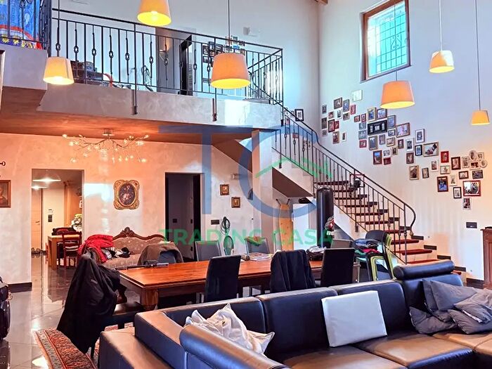 Case in Vendita e in Affitto - 3