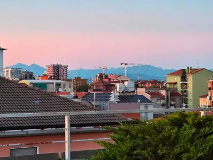 Appartamento quadrilocale in vendita in Via Timavo, Sesto San Giovanni