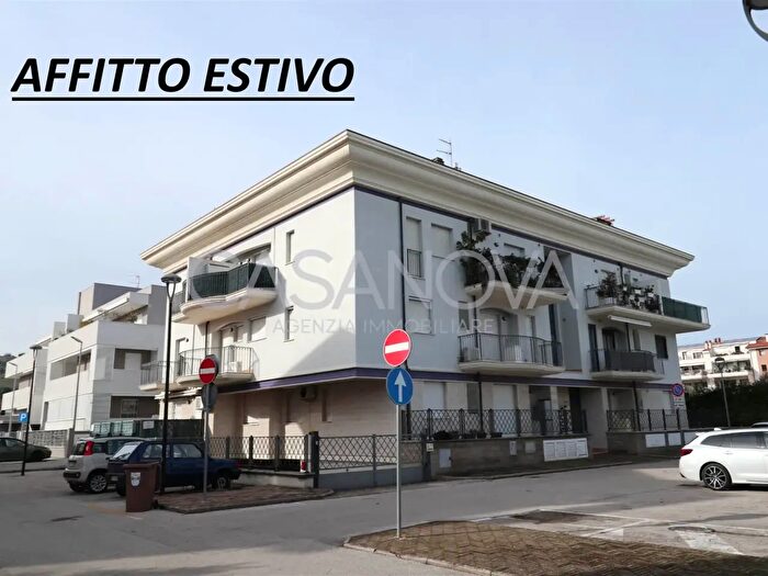 Appartamento trilocale in affitto in Giulianova