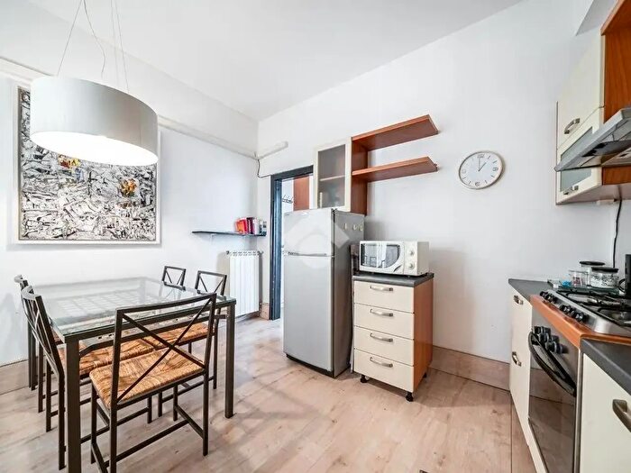 Appartamento bilocale in affitto in Via Cappello, Verona