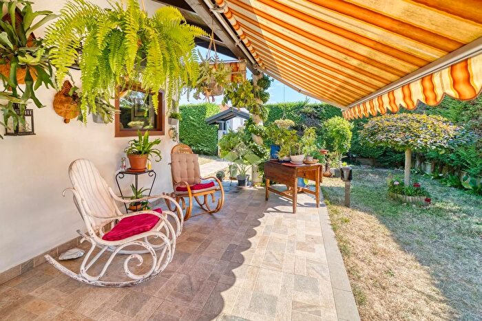 Casa con 7 locali in vendita in Strada Stupinigi, Orbassano