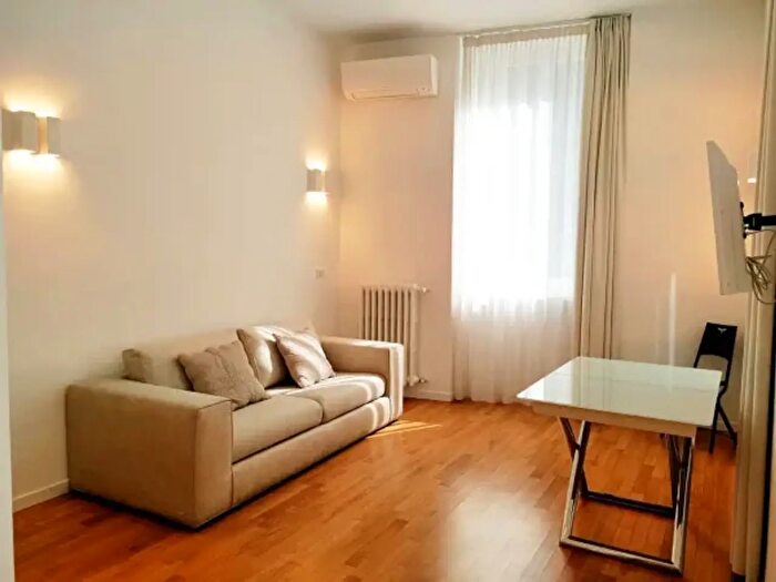 Appartamento bilocale in affitto in Via Santa Cecilia, Milano