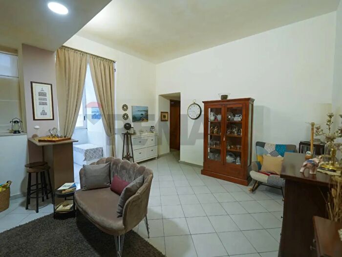 Appartamento trilocale in vendita in Via Domenico Temio, Catania