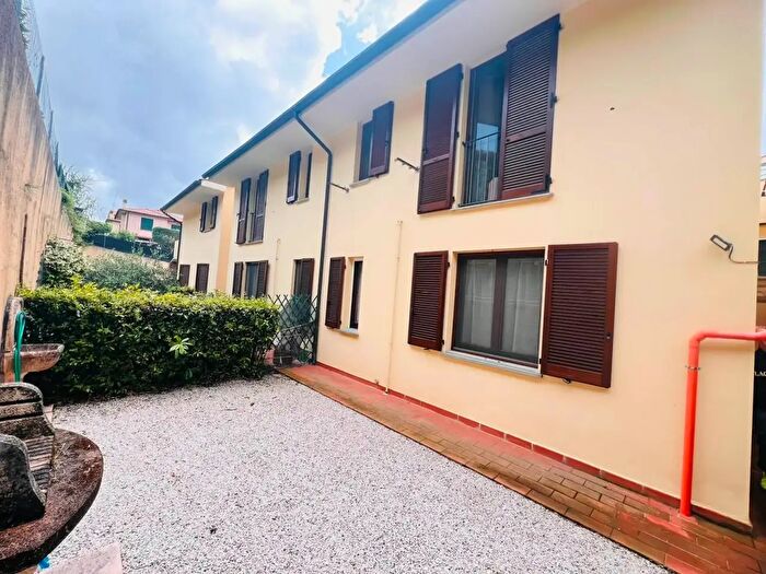 Appartamento bilocale in vendita in Via dei Molini, Guardistallo