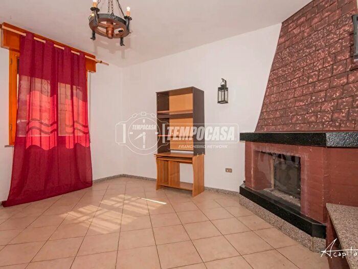 Appartamento con 5 locali in vendita in Via Panaria Est, Camposanto