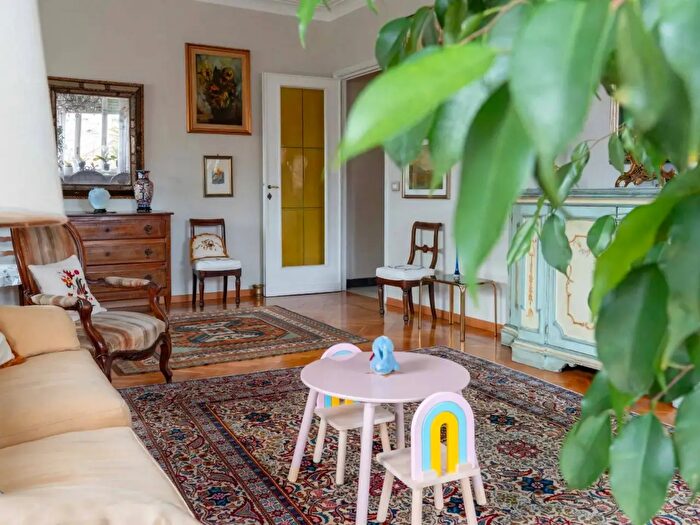 Appartamento con 9 locali in vendita in Via Gaetano Filangieri, Torino